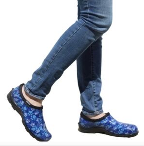 Sloggers Womens Waterproof Garden / Rain Shoes in Grungy Blue Paw Print - Size 8